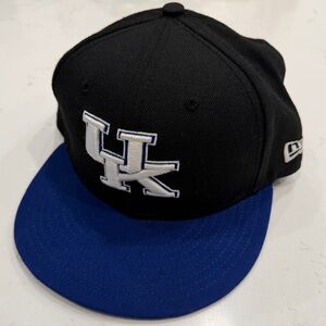New Era 59FIFTY Kentucky Wildcats Fitted Hat 7 1/8 Black Blue